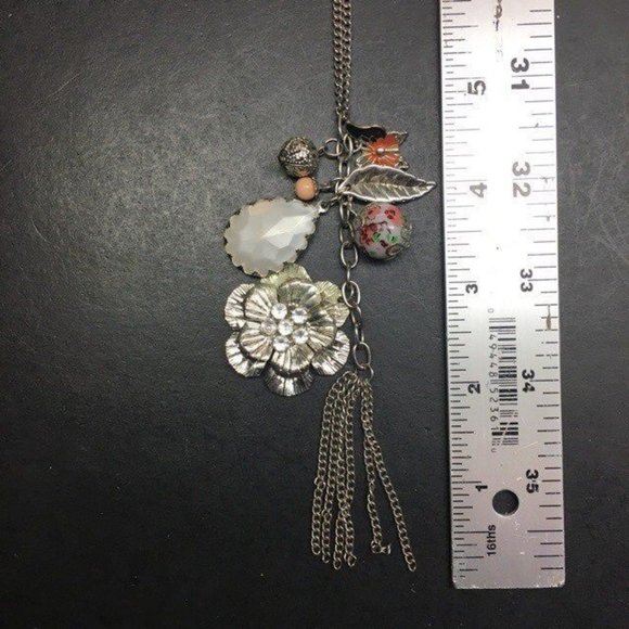 Long Silver Butterfly Necklace Rhinestone Leaf Flower Filagree Retro BoHo - Picture 7 of 9